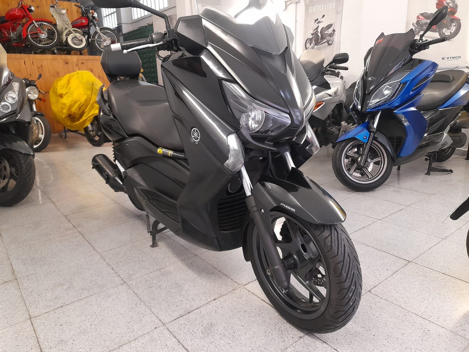 Yamaha X-Max 250 ABS (2011 – 13)