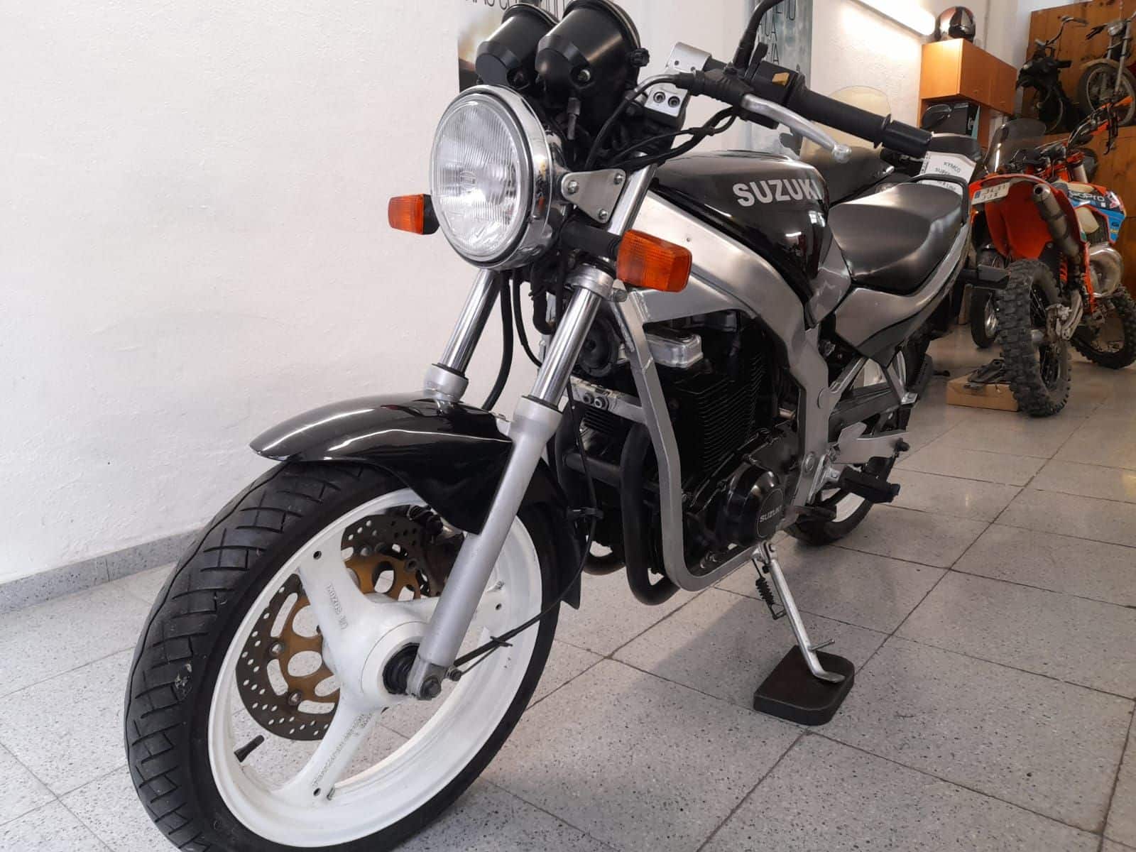 Suzuki GS 500 E (1989 – 97)