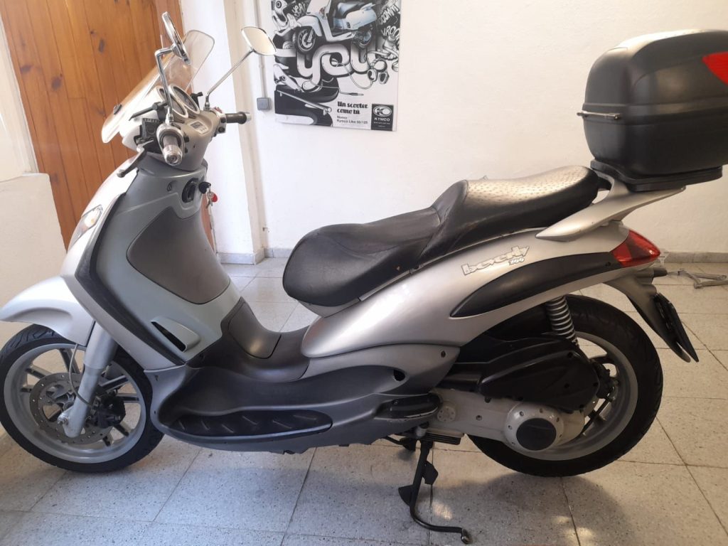 Piaggio Beverly 200